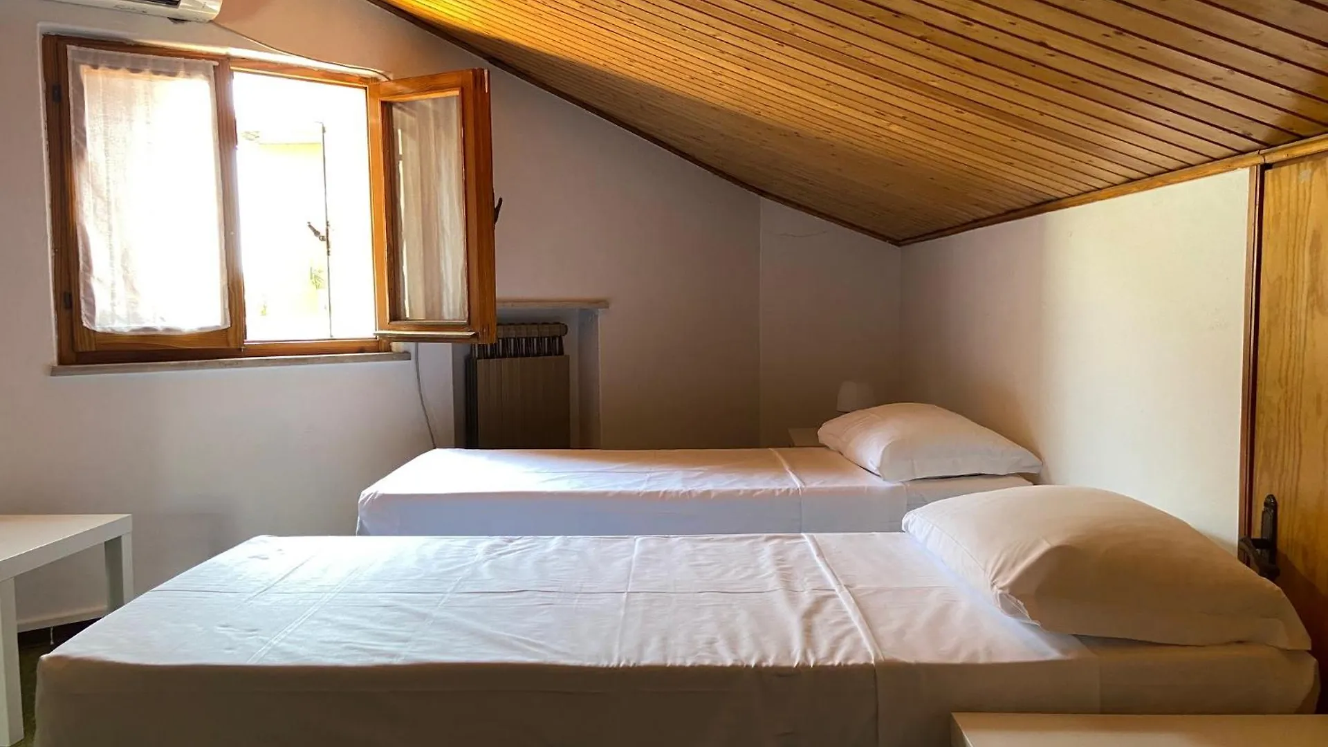 B&B Foroni 29 Verona 0*,  Italy